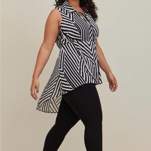 Torrid Black and White Striped Sleeveless Top size 1